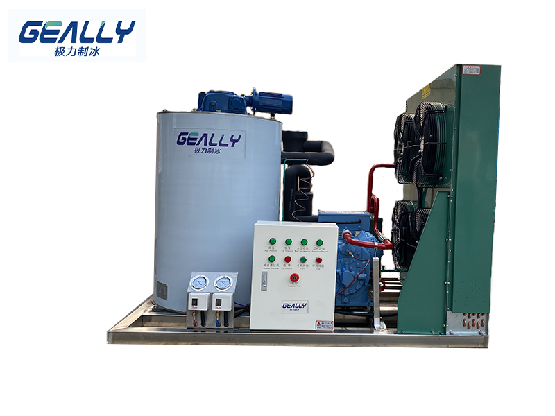 片冰機(jī)的四大核心部件有哪些？哪些地方會(huì)應(yīng)用到片冰機(jī)？